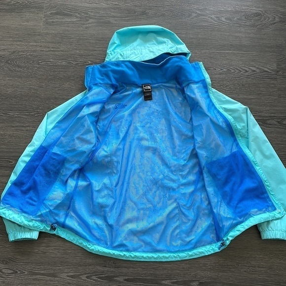 SzM The North Face Hyvent zip up hooded Anorak in a light sky blue GUC - Picture 7 of 16